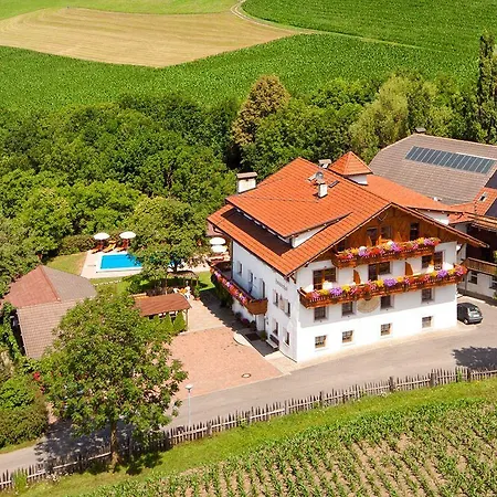 Hauserhof Aparthotel Rodengo